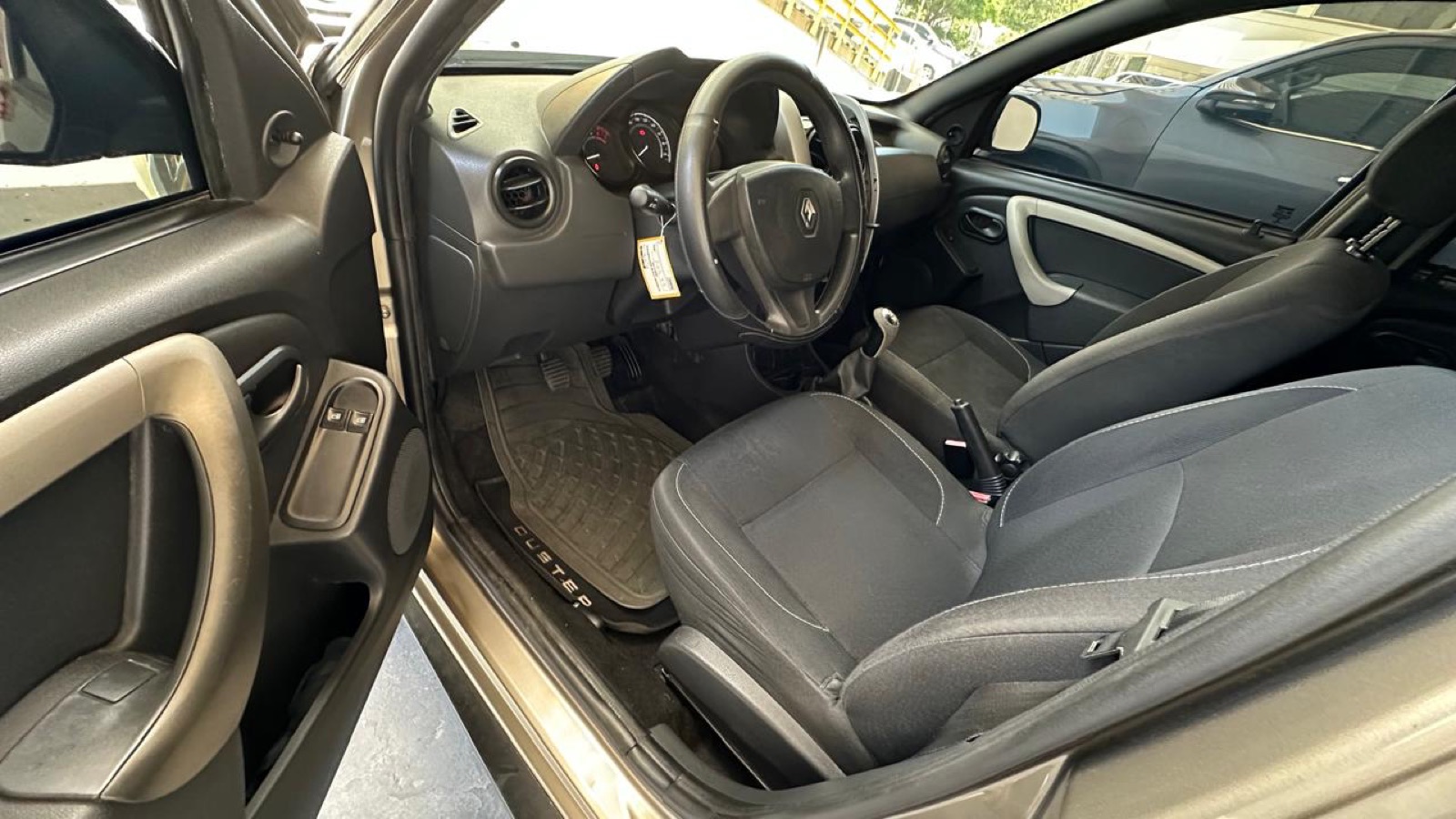Renault Duster 2020 — foto 3