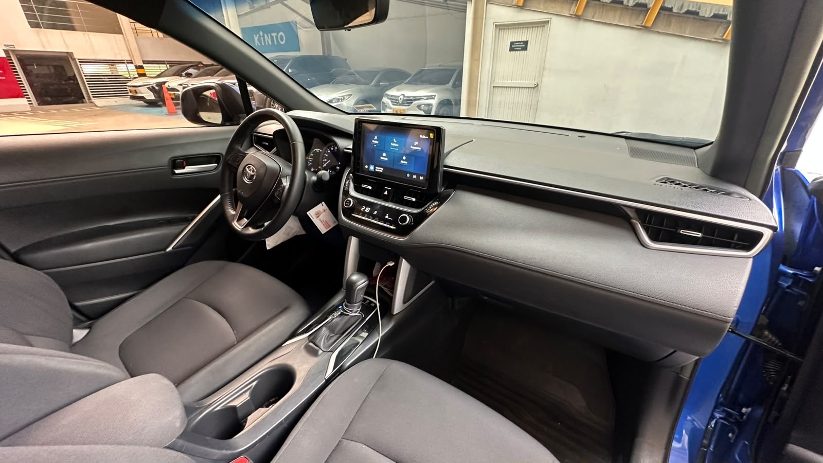 Toyota Corolla Cross 2023 — foto 3
