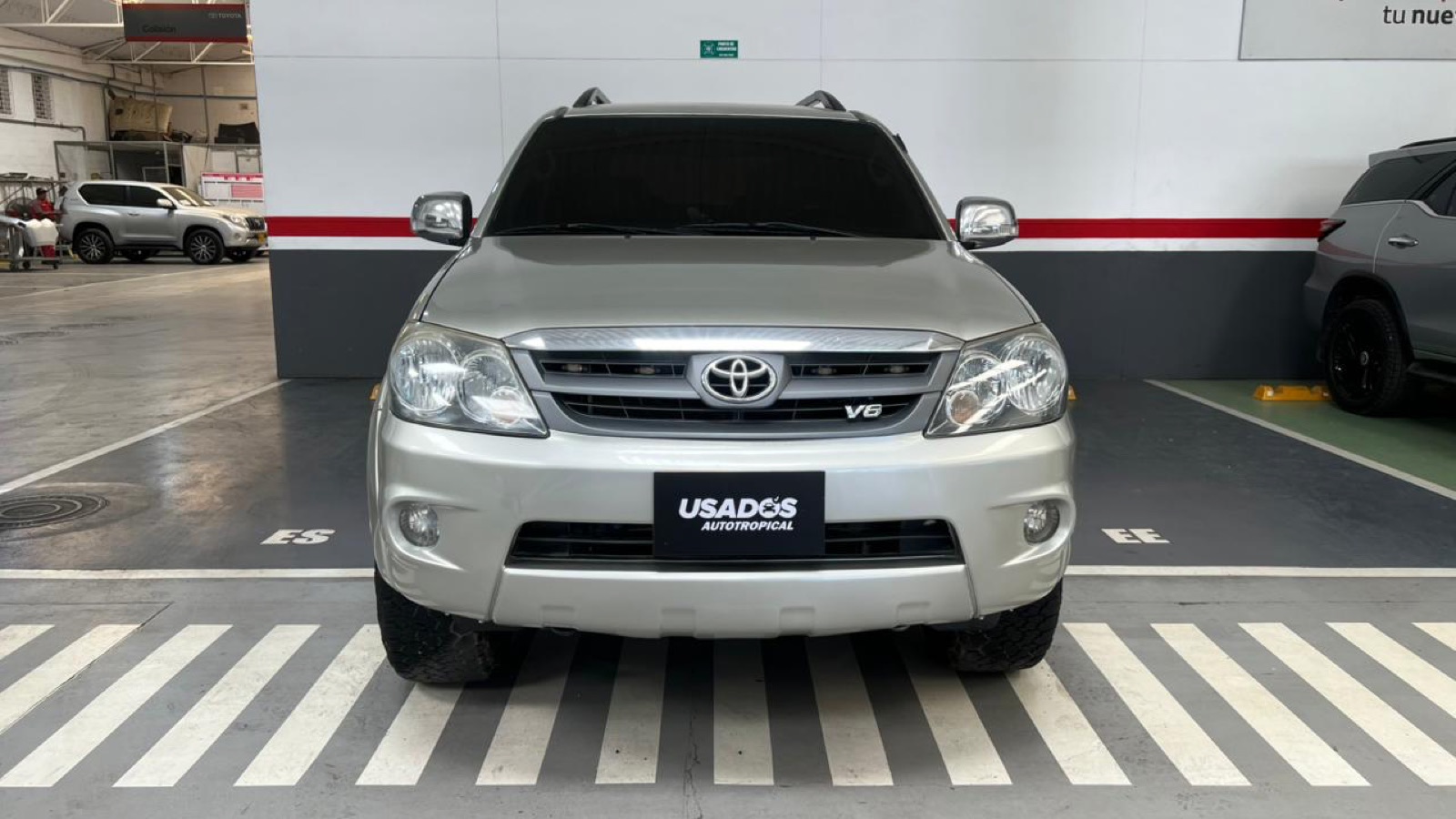 Toyota Fortuner 2008 — foto 2