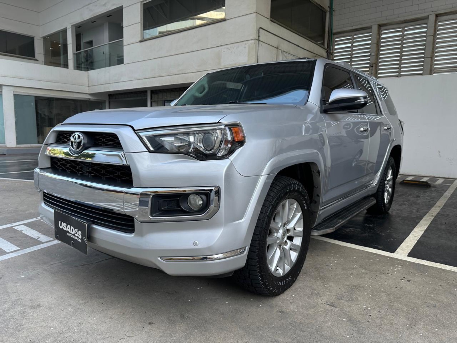 Toyota 4Runner 2018 — foto 4