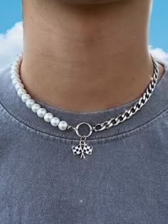 Collar de perlas con cadena y dije de bandera — foto 1